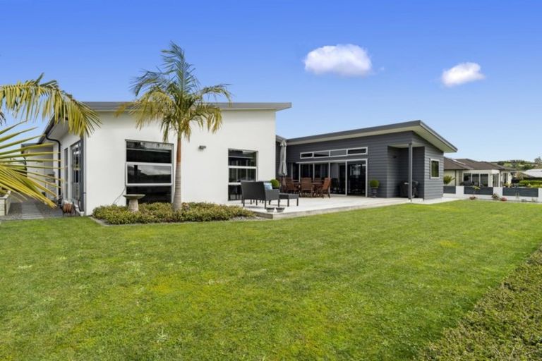 Photo of property in 45 Lynley Park Drive, Omokoroa, 3114