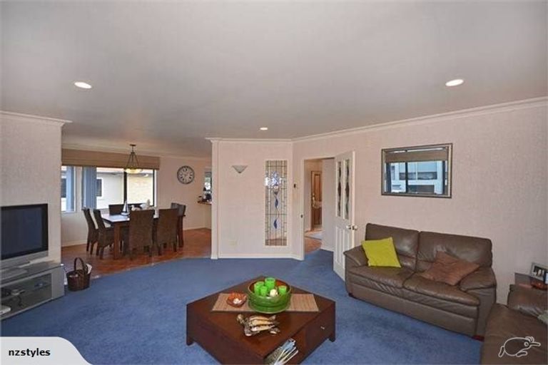 Photo of property in 71a Oceanview Road, Mount Maunganui, 3116
