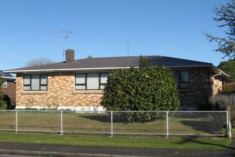 Photo of property in 11 George Street, Papakura, 2110