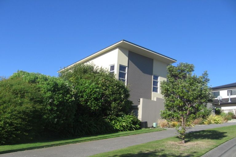 Photo of property in 89 The Masthead, Whitby, Porirua, 5024