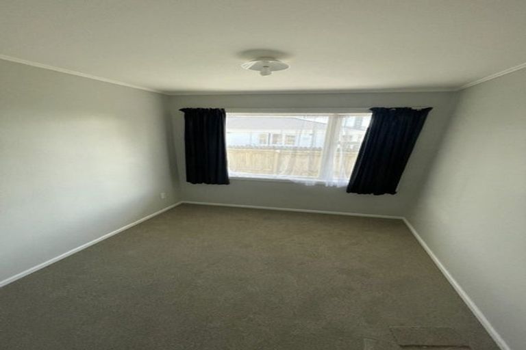 Photo of property in 14a Albert Road, Kelston, Auckland, 0602