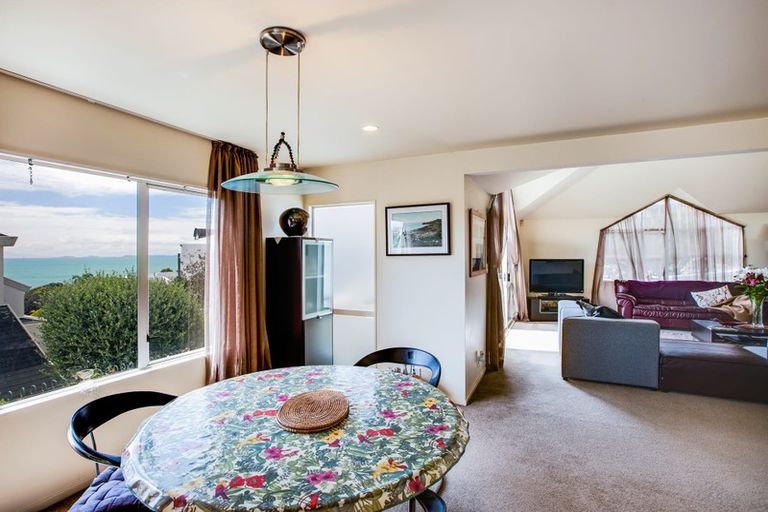 Photo of property in 3/14 Bournemouth Terrace, Murrays Bay, Auckland, 0630