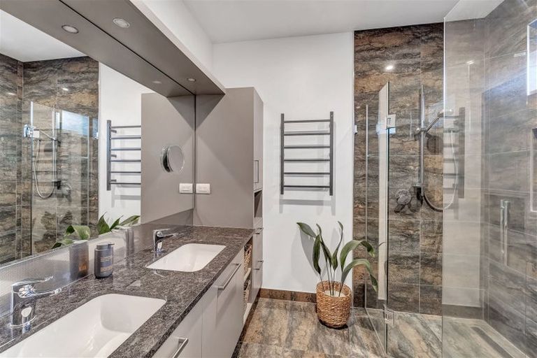 Photo of property in 1 Merlewood Road, Prebbleton, 7604