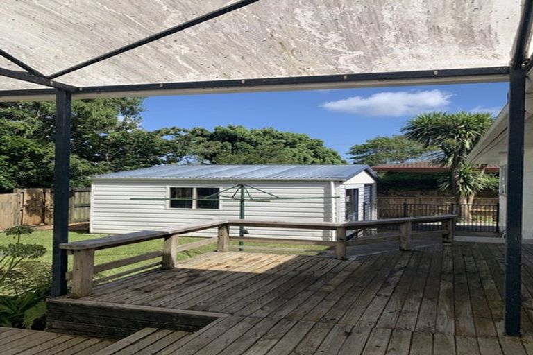 Photo of property in 50 Redlands Grove, Swanson, Auckland, 0612
