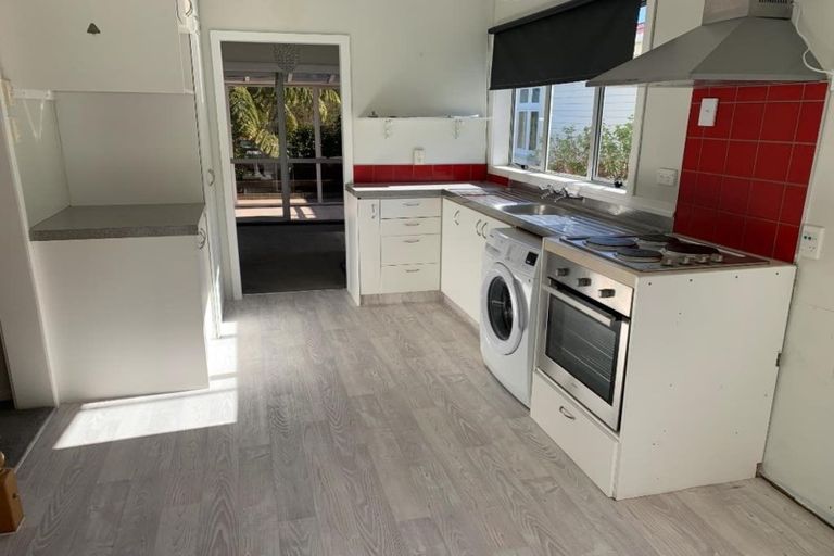 Photo of property in 43 Milton Terrace, Picton, 7220