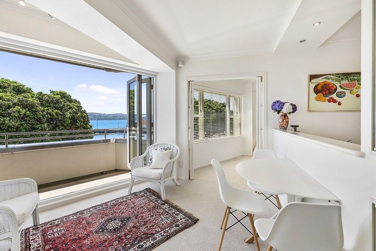 Photo of property in Rockhaven Saville, 116 Oriental Parade, Oriental Bay, Wellington, 6011