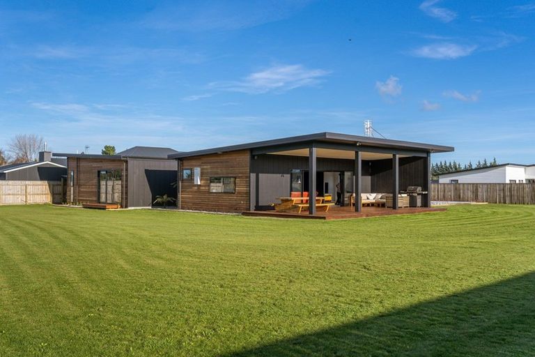 Photo of property in 25 Mill Grove, Clareville, Carterton, 5713