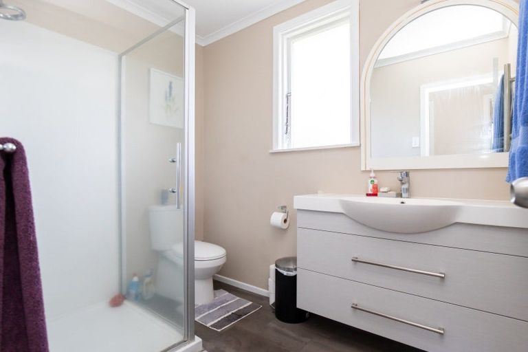 Photo of property in 104 Pipiroa Road, Ngatea, 3503