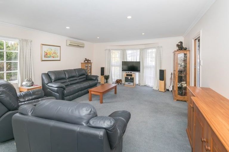 Photo of property in 3 Mclaren Place, Chedworth, Hamilton, 3210