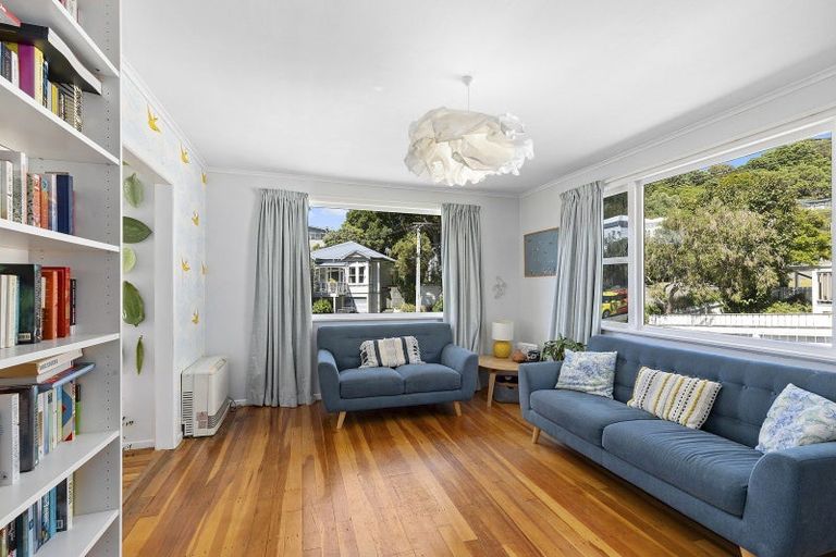 Photo of property in 26 Ribble Street, Island Bay, Wellington, 6023