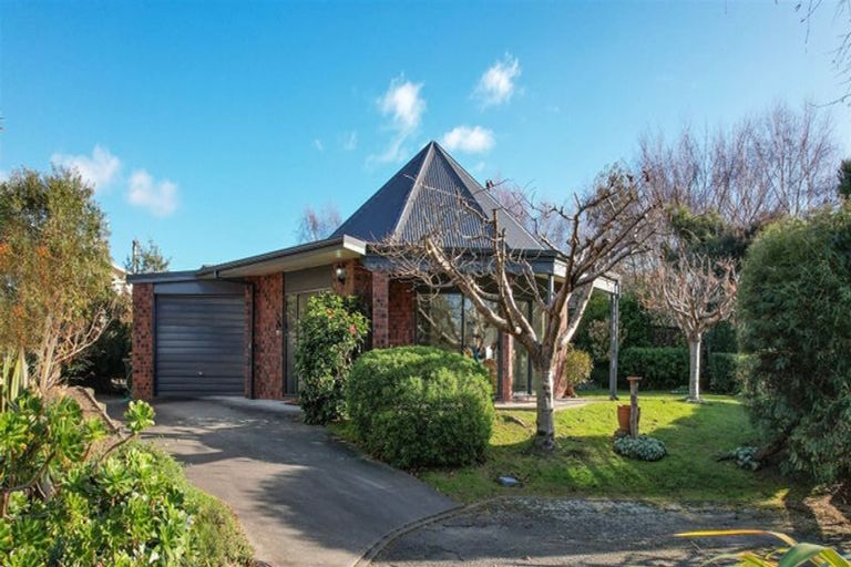 Photo of property in 206 Mazengarb Road, Paraparaumu, 5032