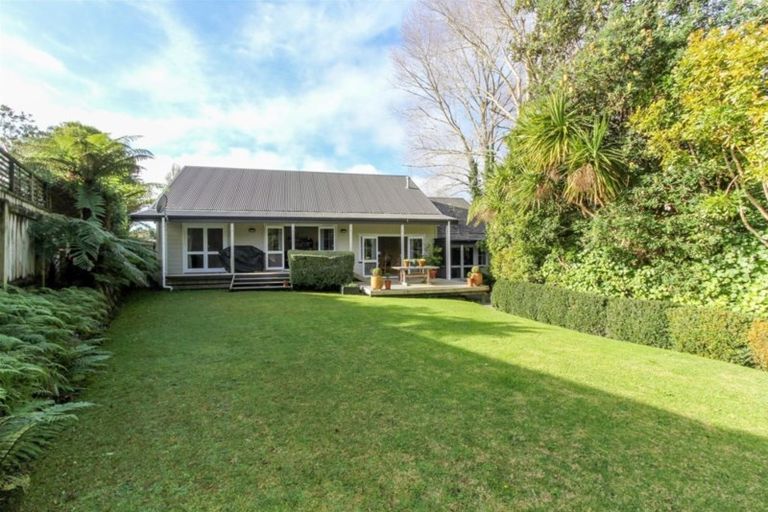 Photo of property in 52a Poplar Grove, Whalers Gate, New Plymouth, 4310