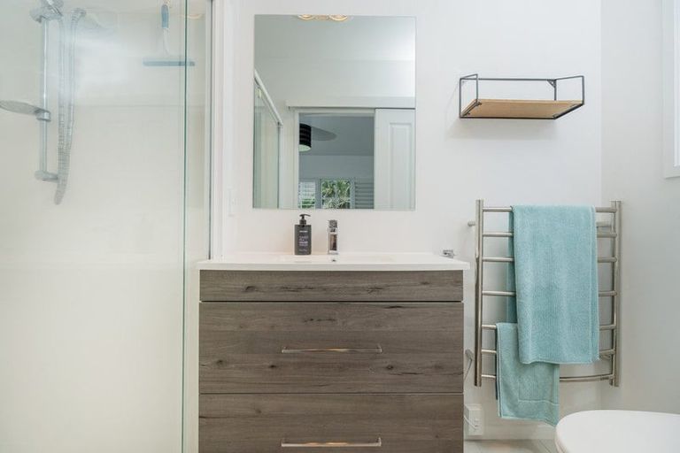 Photo of property in 120 Pepe Road, Tairua, 3508