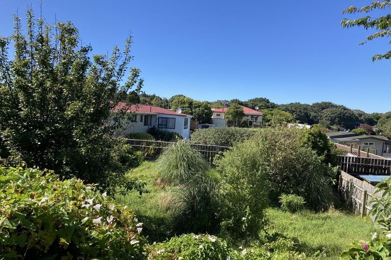 Photo of property in 14 Carey Street, Waitara, 4320