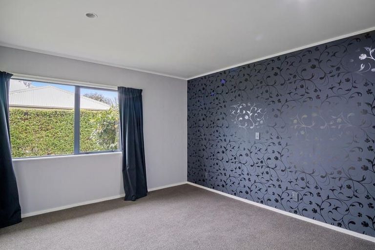 Photo of property in 64a Chaucer Street, Leamington, Cambridge, 3432