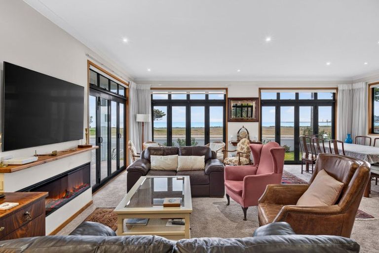 Photo of property in 34 The Esplanade, Westshore, Napier, 4110