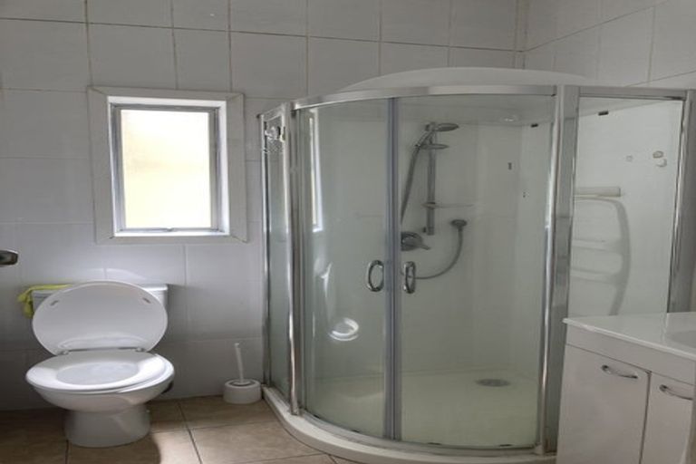 Photo of property in 96 Derwent Street, Island Bay, Wellington, 6023