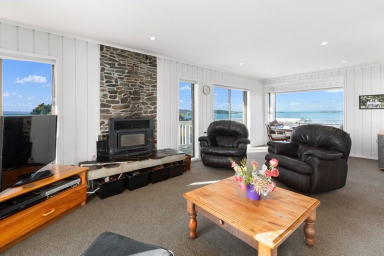 Photo of property in 16 Adela Stewart Drive West, Athenree, Waihi Beach, 3177