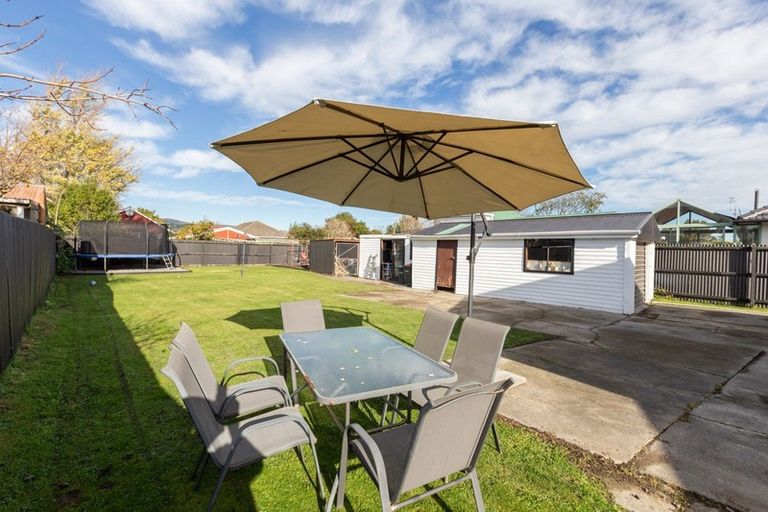 Photo of property in 92 Sparks Road, Hoon Hay, Christchurch, 8025