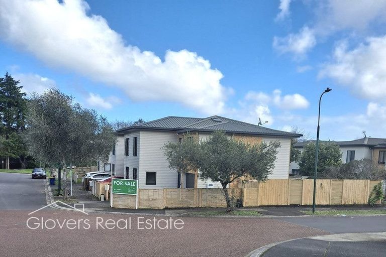 Photo of property in 62 Verdale Circle, Glen Eden, Auckland, 0602