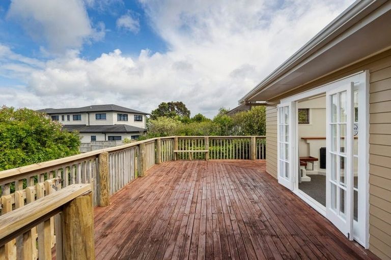 Photo of property in 21 Waitaki Street, Henderson, Auckland, 0612
