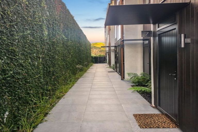 Photo of property in Sugar Lane Apartments, 10/31 Rawene Road, Birkenhead, Auckland, 0626