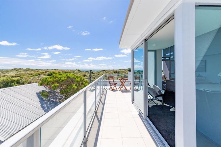 Photo of property in 9/272 Marine Parade, New Brighton, Christchurch, 8061