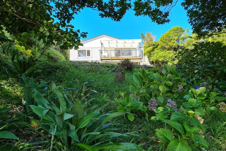 Photo of property in 56 Pokohiwi Road, Normandale, Lower Hutt, 5010