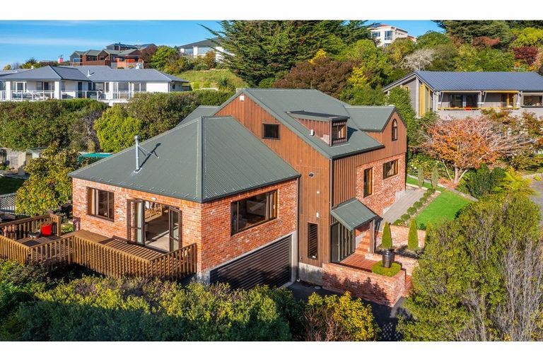 Photo of property in 9 Amherst Place, Cashmere, Christchurch, 8022