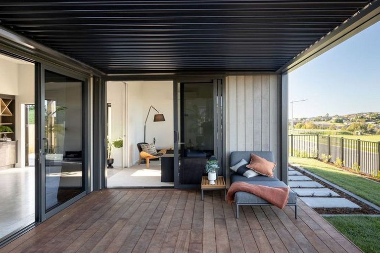 Photo of property in 19 Ridge Drive, Omokoroa, 3114