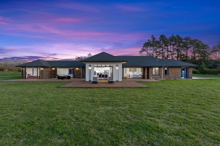 Photo of property in 1005a Dairy Flat Highway, Dairy Flat, Albany, 0792