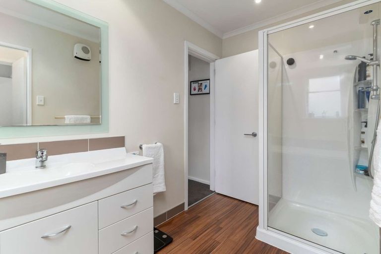 Photo of property in 16 Farrington Avenue, Bishopdale, Christchurch, 8053