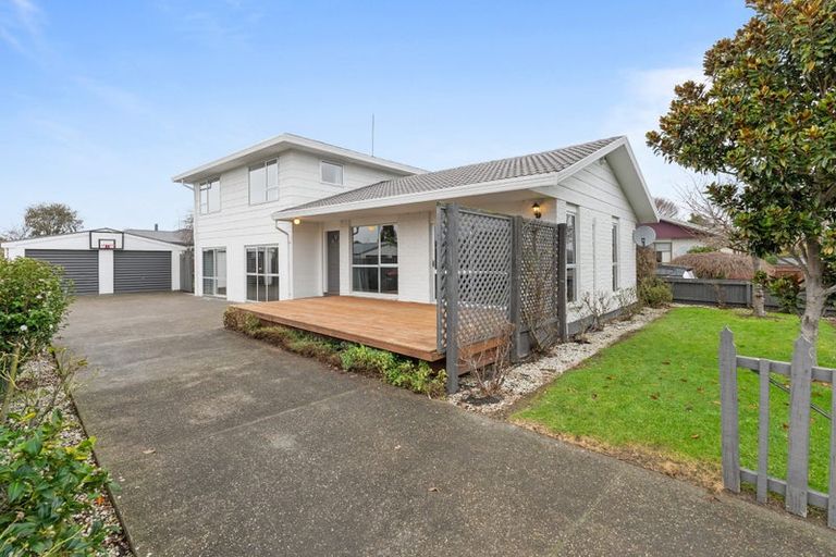Photo of property in 19 Te Maru Place, Redwood, Christchurch, 8051