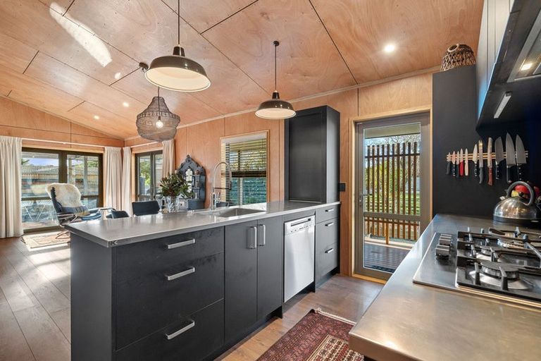 Photo of property in 79 Regent Street, Martinborough, 5711