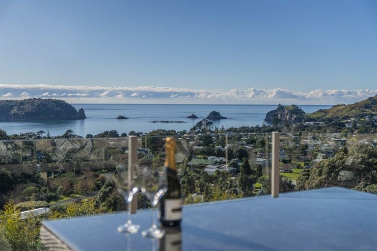 Photo of property in 10 Patricia Place, Hahei, Whitianga, 3591