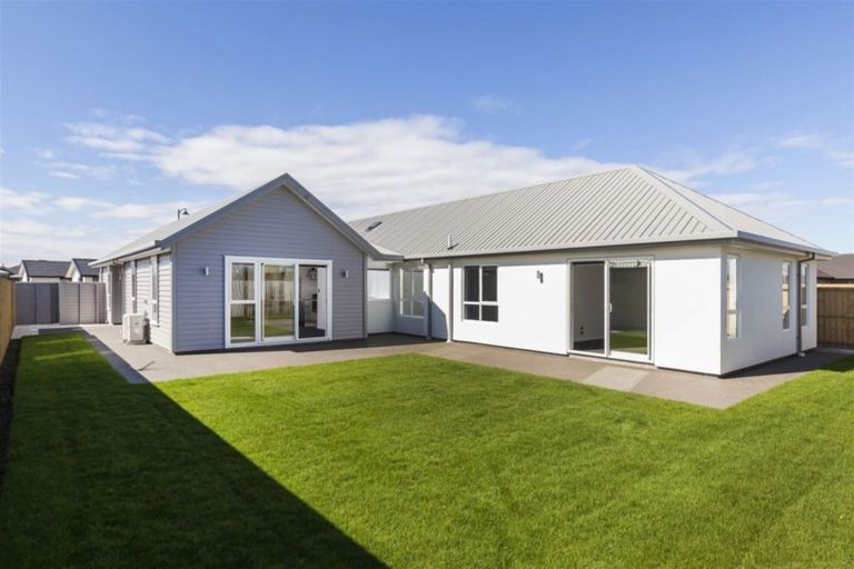 Photo of property in 6 Ciaran Close, Broomfield, Christchurch, 8042