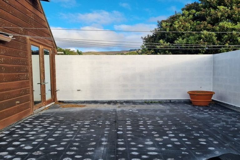 Photo of property in 102 Beachville Road, Redcliffs, Christchurch, 8081