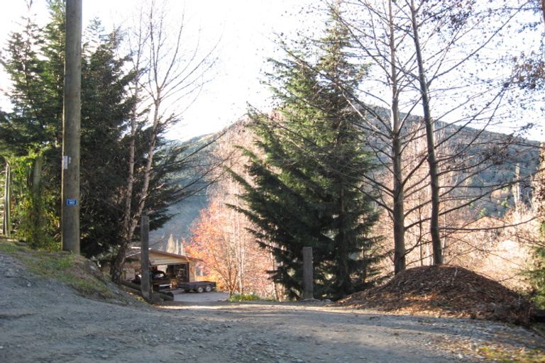 Photo of property in 60 Moonlight Track, Arthurs Point, Queenstown, 9371