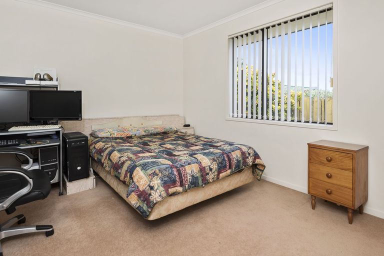 Photo of property in 108 Valley Road, Pukekohe, 2120