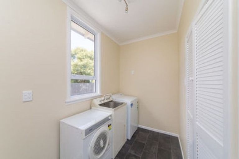 Photo of property in 20 Matamau Street, Palmerston North, 4414