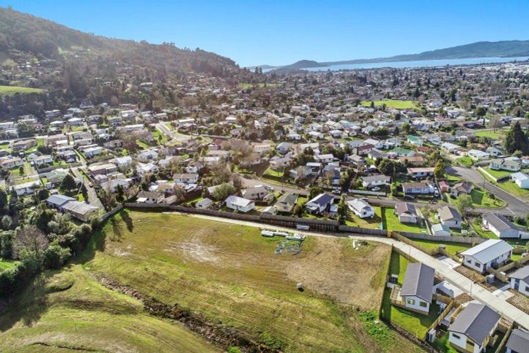Photo of property in 25 Quartz Avenue, Pukehangi, Rotorua, 3015