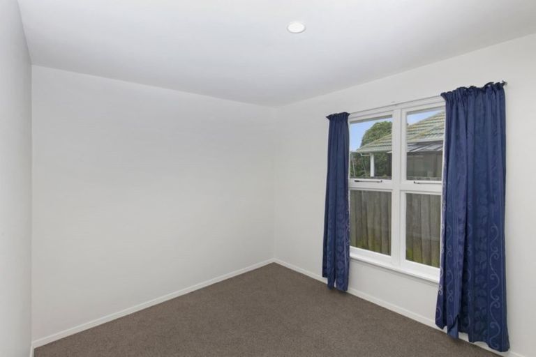 Photo of property in 6 Quebec Place, Wainoni, Christchurch, 8061