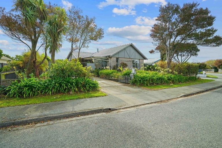 Photo of property in 41 Gibson Drive, Hornby, Christchurch, 8042