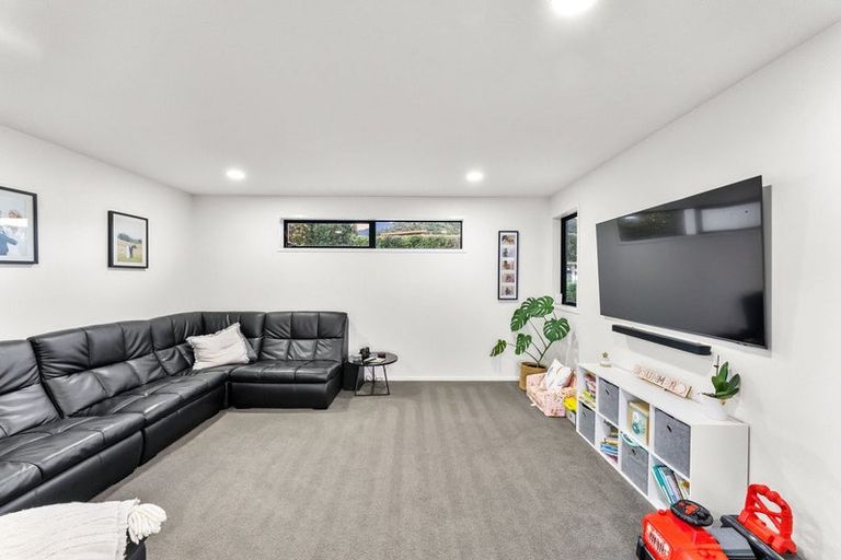 Photo of property in 1 Ekuarangi Place, Kaitake, New Plymouth, 4374