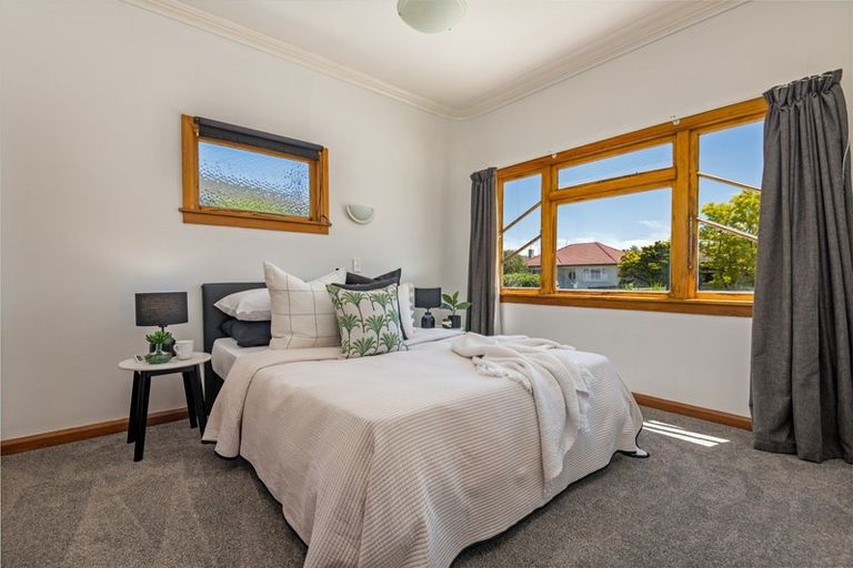 Photo of property in 14a Rewa Street, Takaro, Palmerston North, 4412