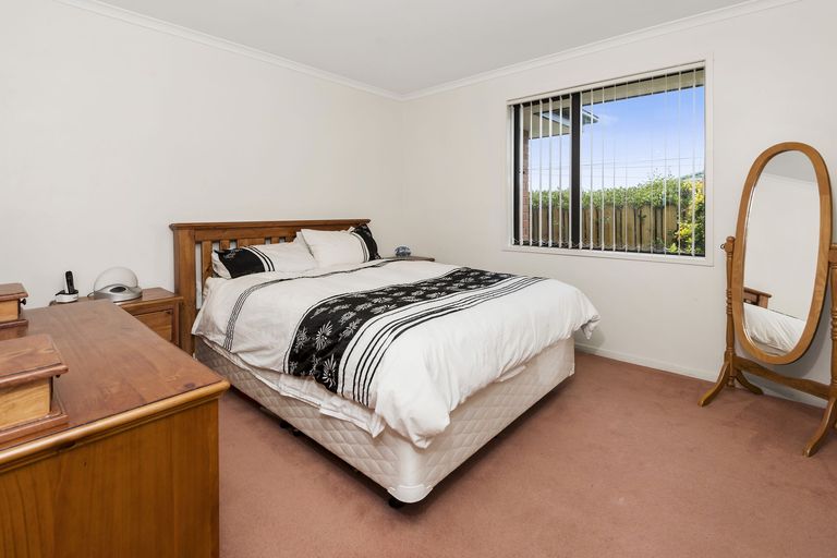 Photo of property in 108 Valley Road, Pukekohe, 2120