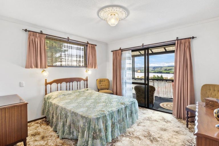 Photo of property in 10 Gull Street, Waihola, Milton, 9073