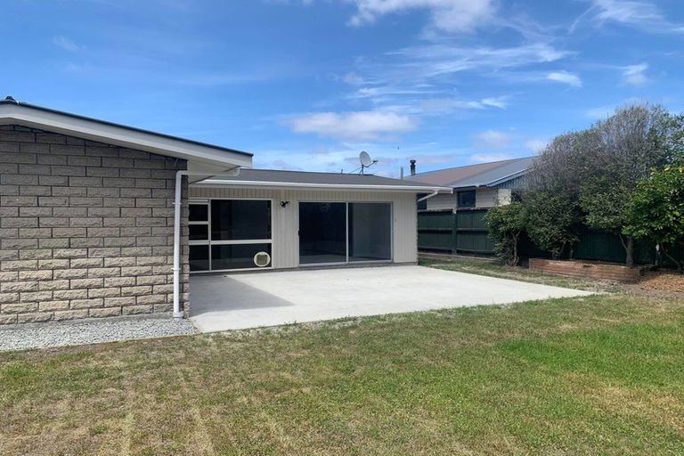 Photo of property in 19 Palmers Road, New Brighton, Christchurch, 8083