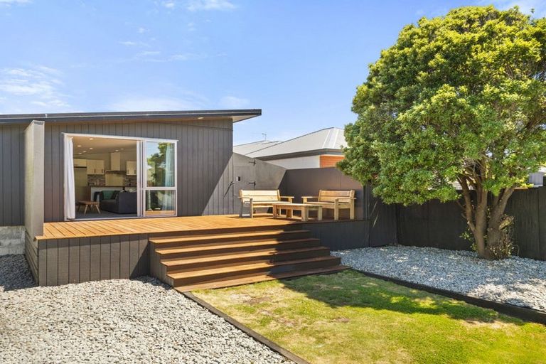 Photo of property in 43 Estuary Road, New Brighton, Christchurch, 8061