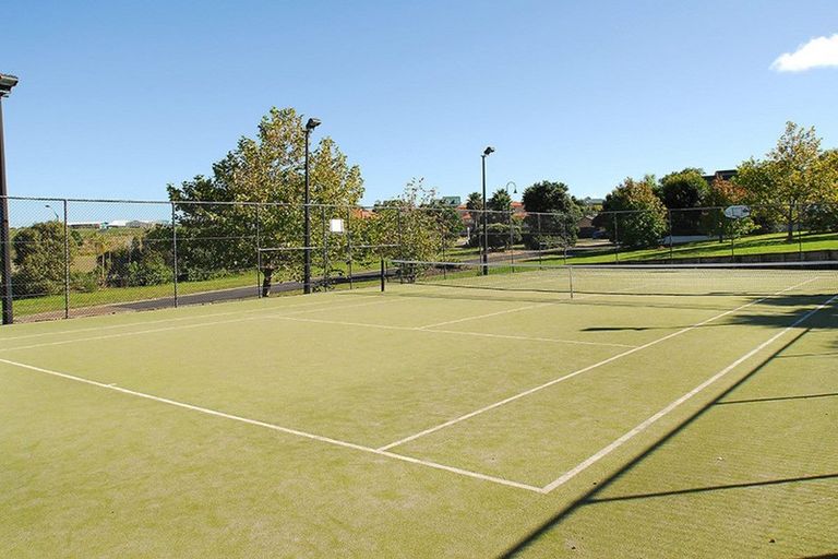 Photo of property in 342 Gulf Harbour Drive, Gulf Harbour, Whangaparaoa, 0930